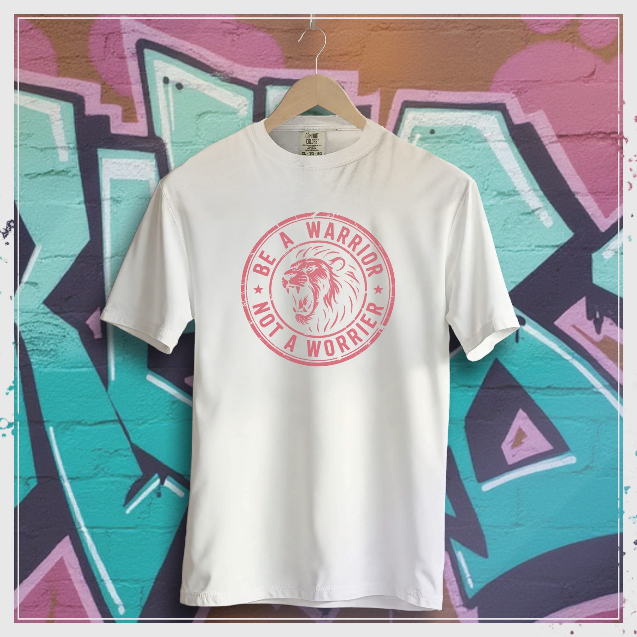 camiseta "Be a Warrior" estampado rosa